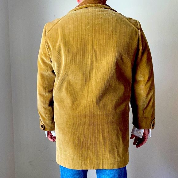 Vintage corduroy coat. - Picture 14 of 14